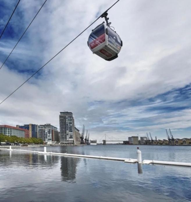 Lovely Waterfront Flat Canary Wharf Excel Centre Daire Londra Dış mekan fotoğraf